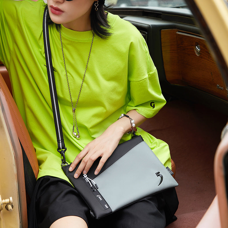 Super Streetwear - Sleek Clutch Sling Bag