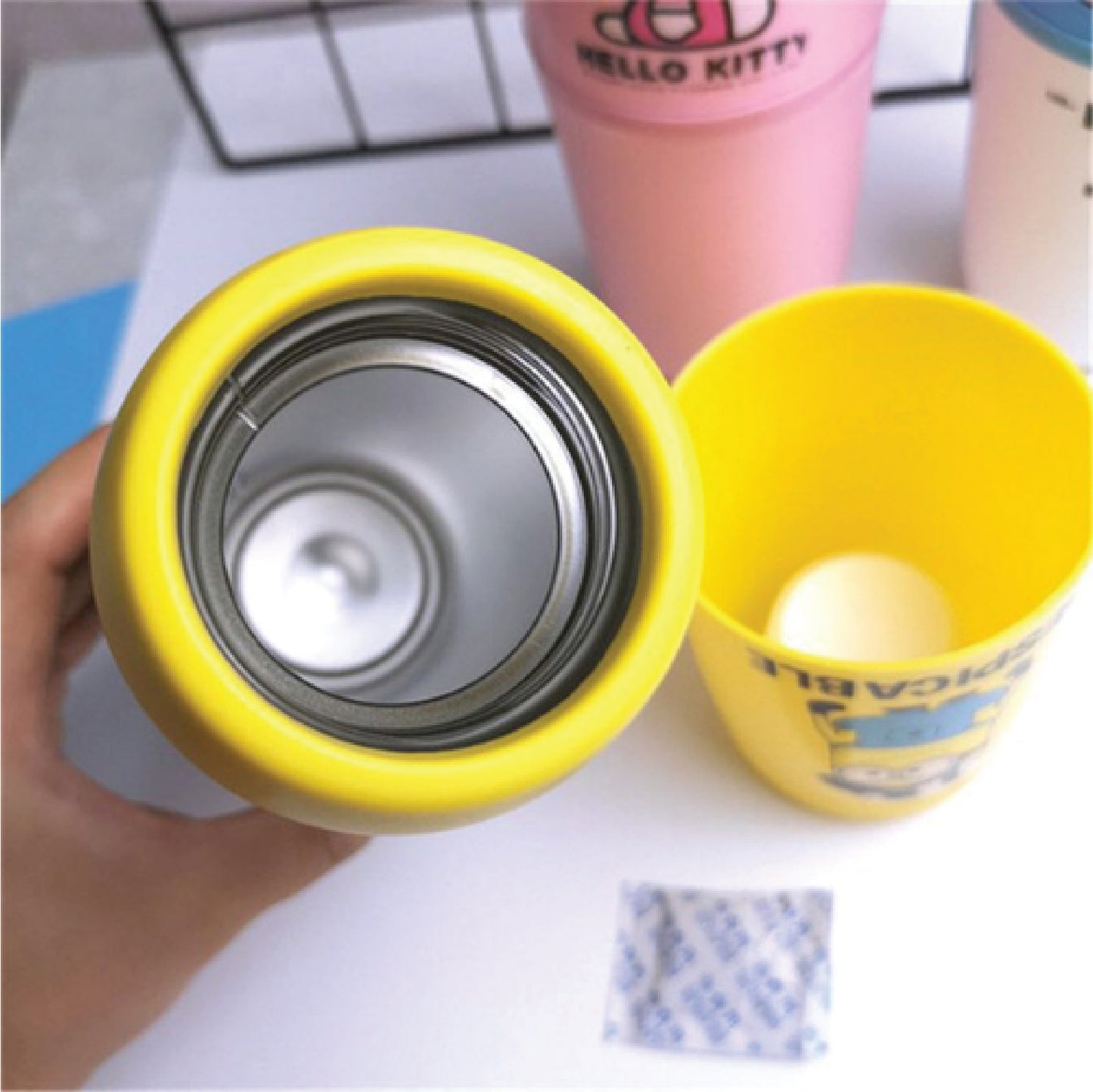 Thermos Magic Shaking Vacuum Cup