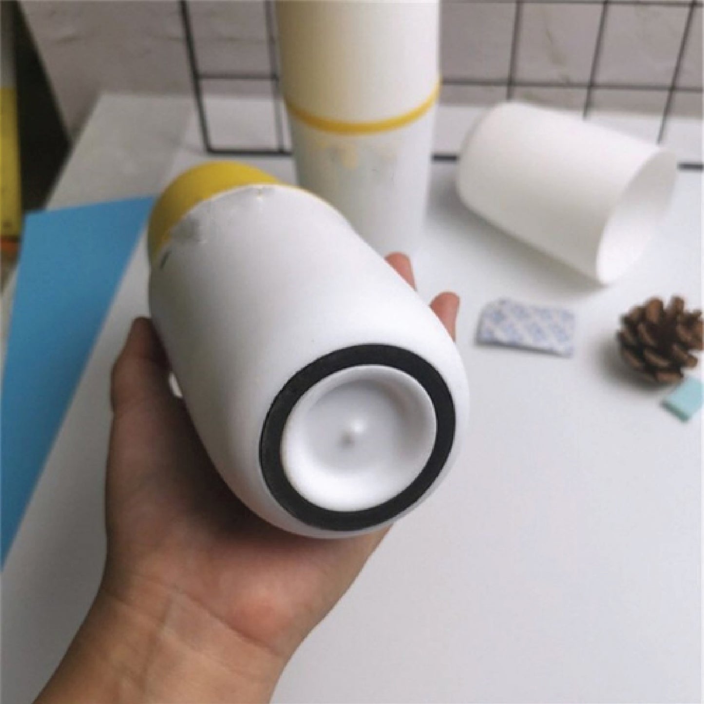 Thermos Magic Shaking Vacuum Cup