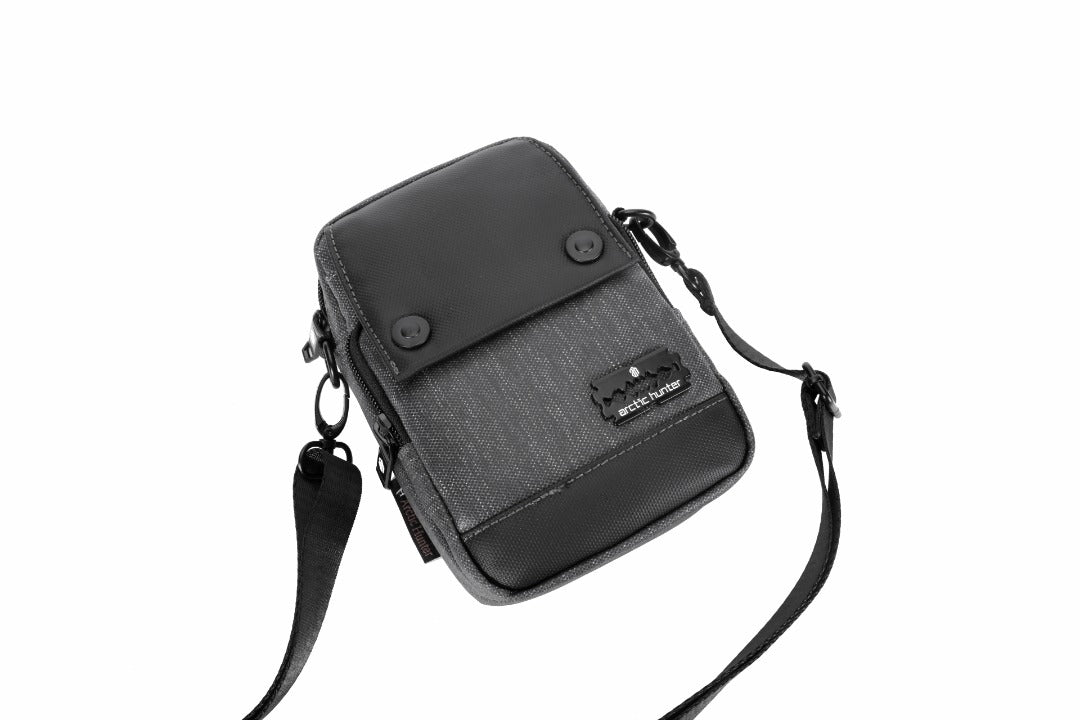 Arctic Hunter i-Robotz Sling Bag (6" Tablet)